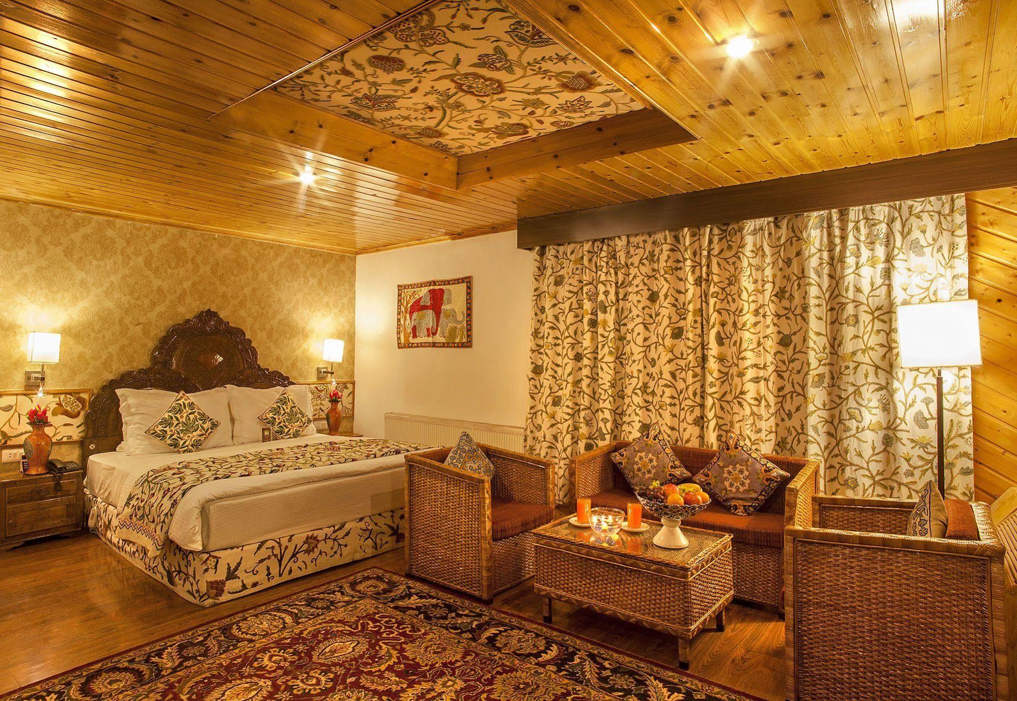 Heevan Retreat Gulmarg Kültér fotó